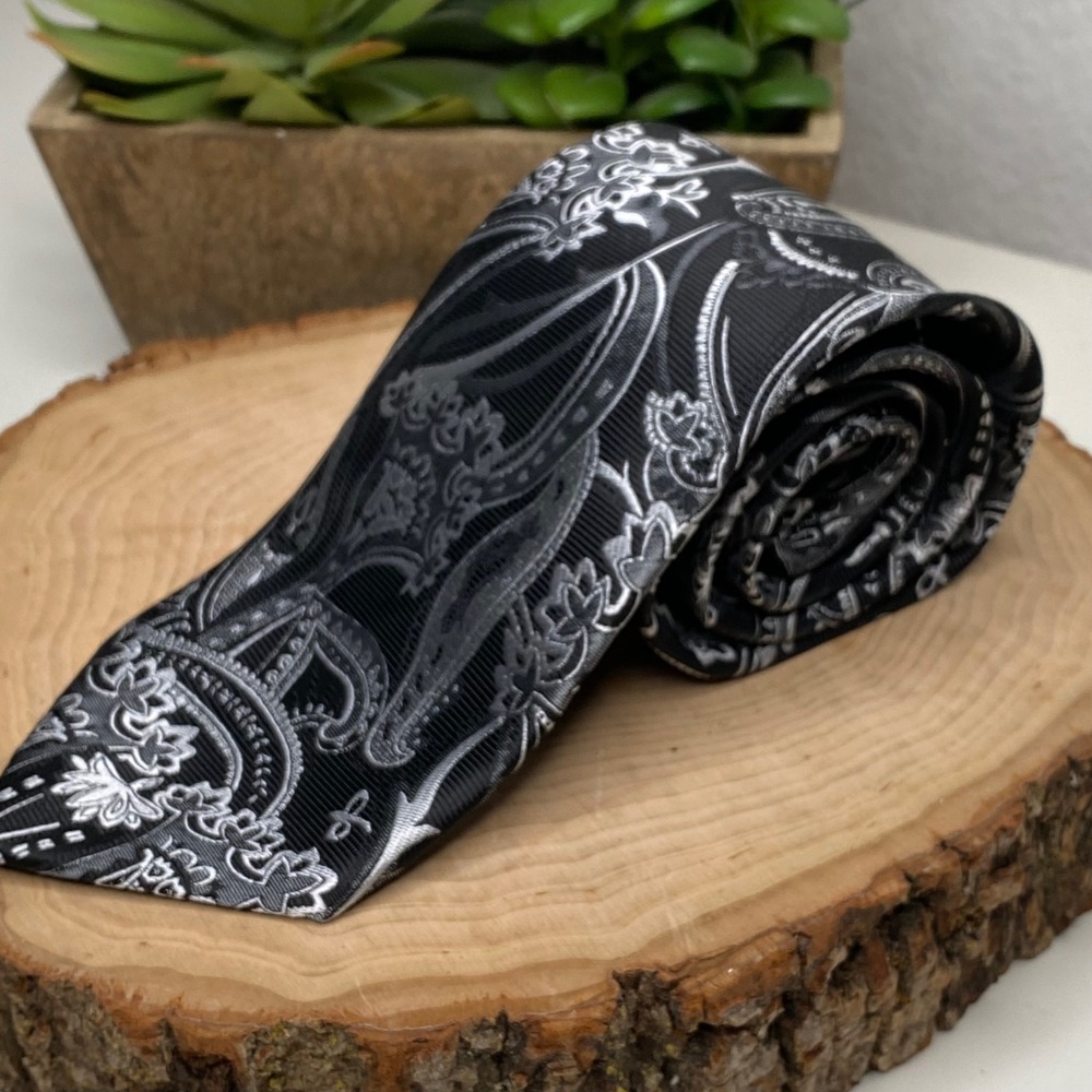 Laurant Bennet Milano Mens Black Silver Paisley Woven Necktie‎ 3.25 Inch Width
